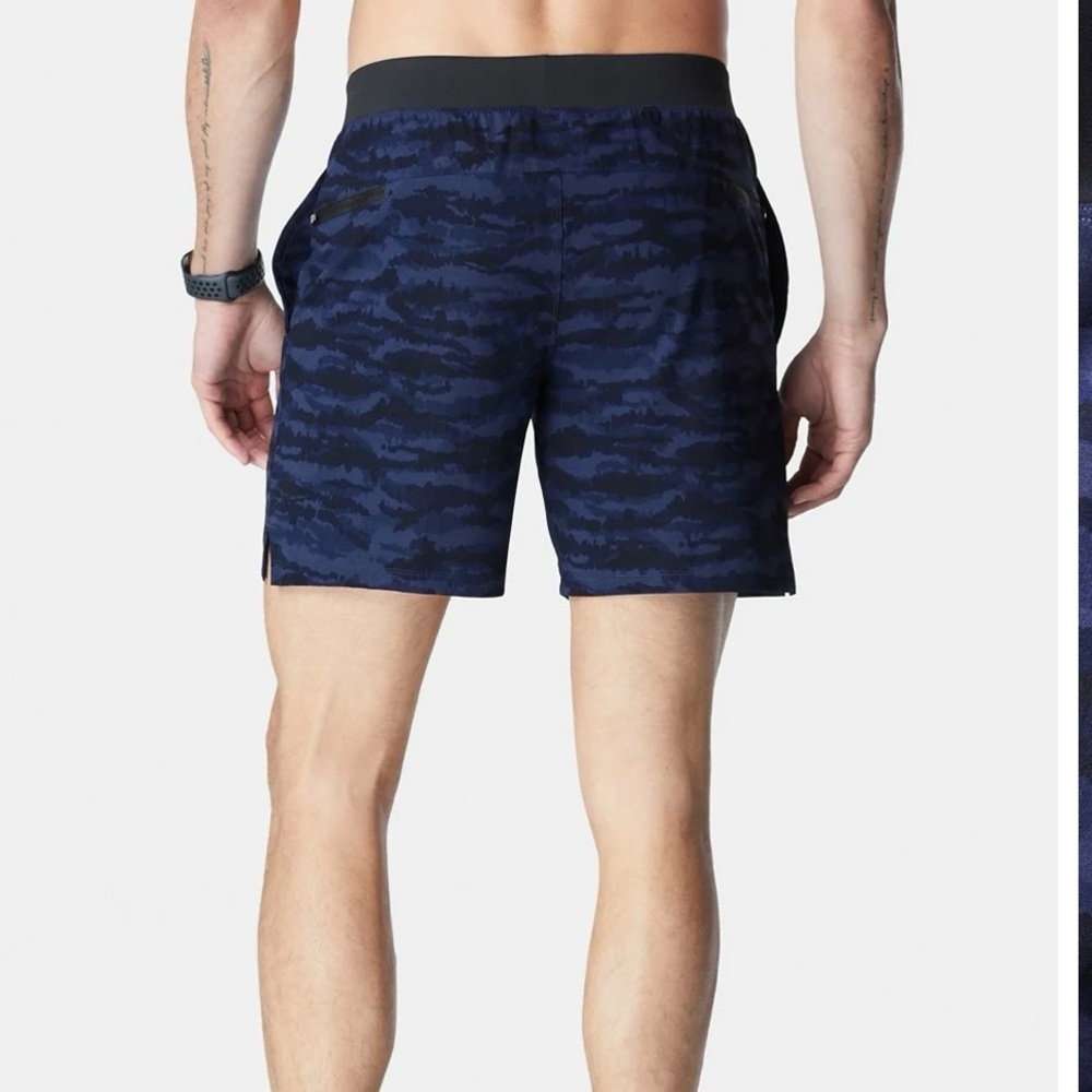 FABLETICS Men’s Blue/Black Camo The Franchise Shorts 7” Sz Large Gym Running - Picture 2 of 8